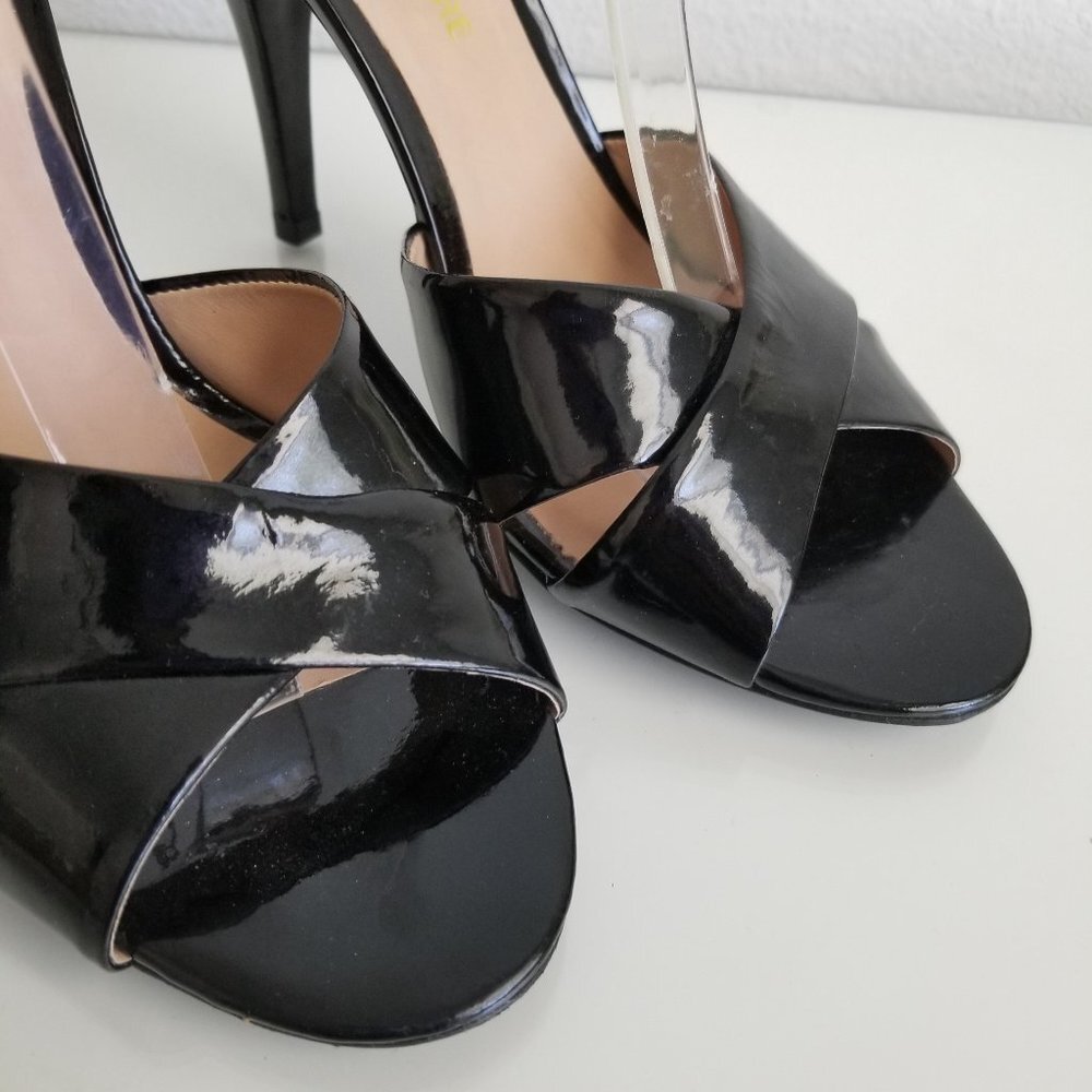 POUR LA VICTOIRE Black Patent Leather Heels 8 - Picture 9 of 12